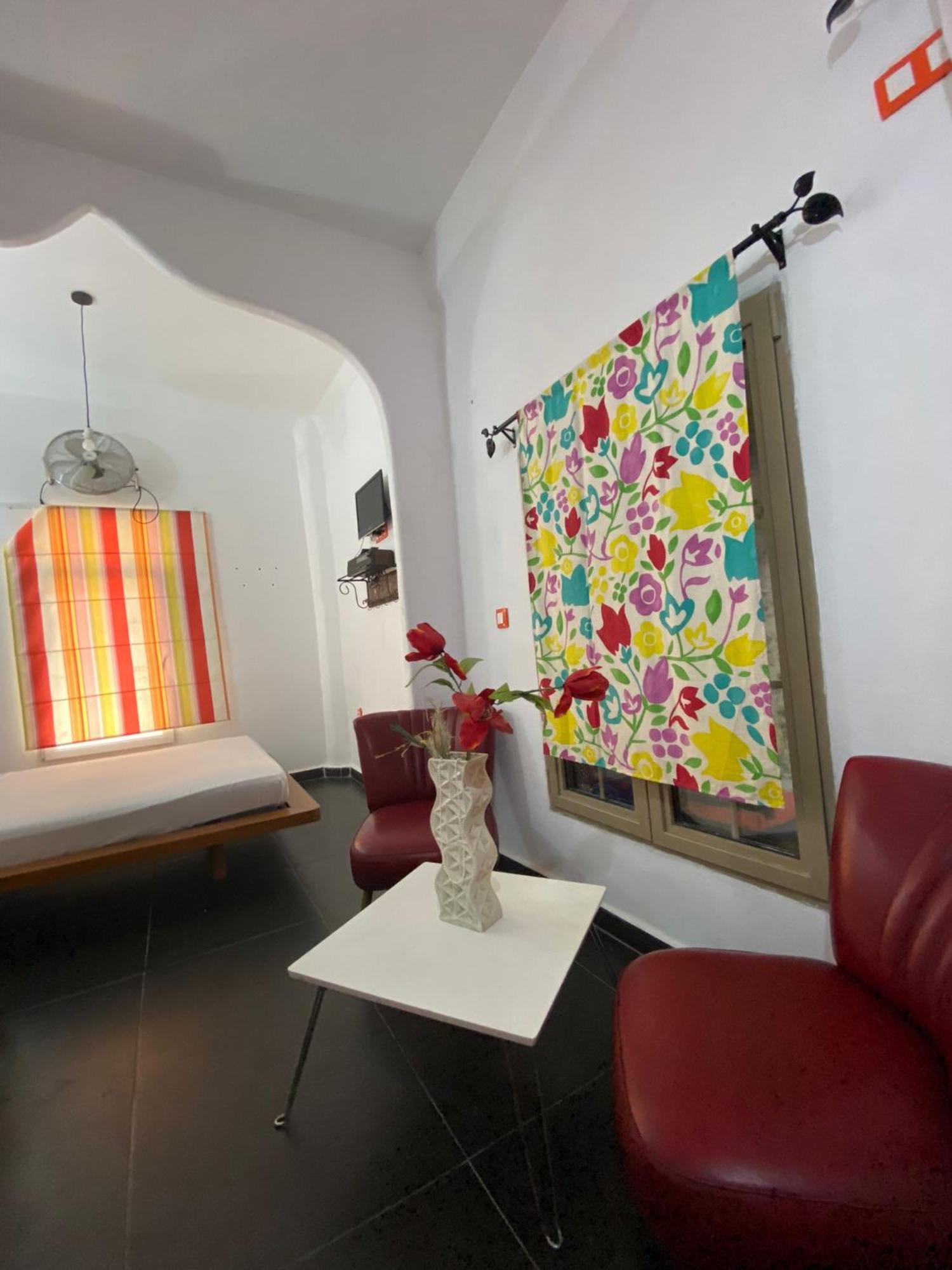 Hostal Valencia - Private Room With Bathroom Xexuão Exterior foto